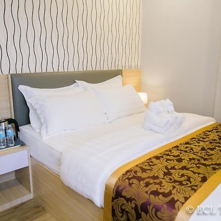 Ecl Travellers Inn Aklan Ngoại thất bức ảnh